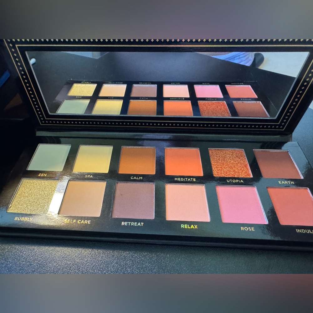 *NWT* Ace Beaute Serenity Eyeshadow Palette - Picture 3 of 11